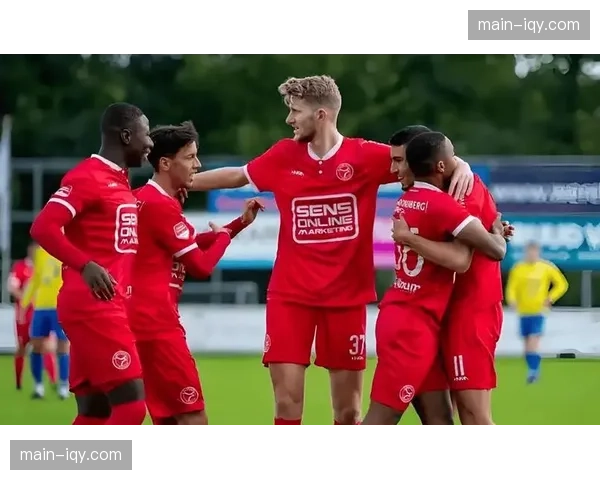 聚焦：乌迪内斯19岁中场新星获多家豪门球探现场考察